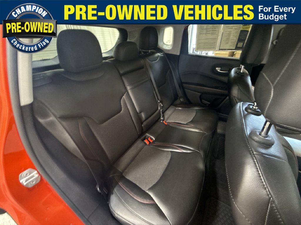 Used 2018 Jeep Compass Trailhawk w/ Navigation Group AWD/4WD image 35