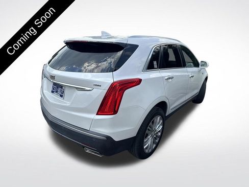 Used 2017 Cadillac XT5 Premium Luxury AWD/4WD image 4