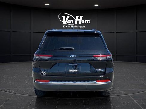 Used 2023 Jeep Grand Cherokee Laredo w/ Luxury Tech Group I AWD/4WD image 6