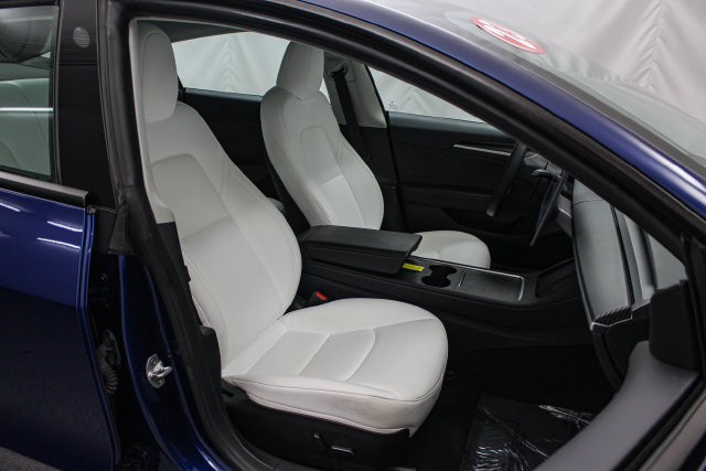 Used 2023 Tesla Model 3 Standard Range RWD image 18
