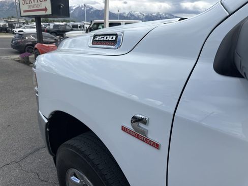 Used 2024 RAM 3500 Tradesman w/ Chrome Appearance Group image 11