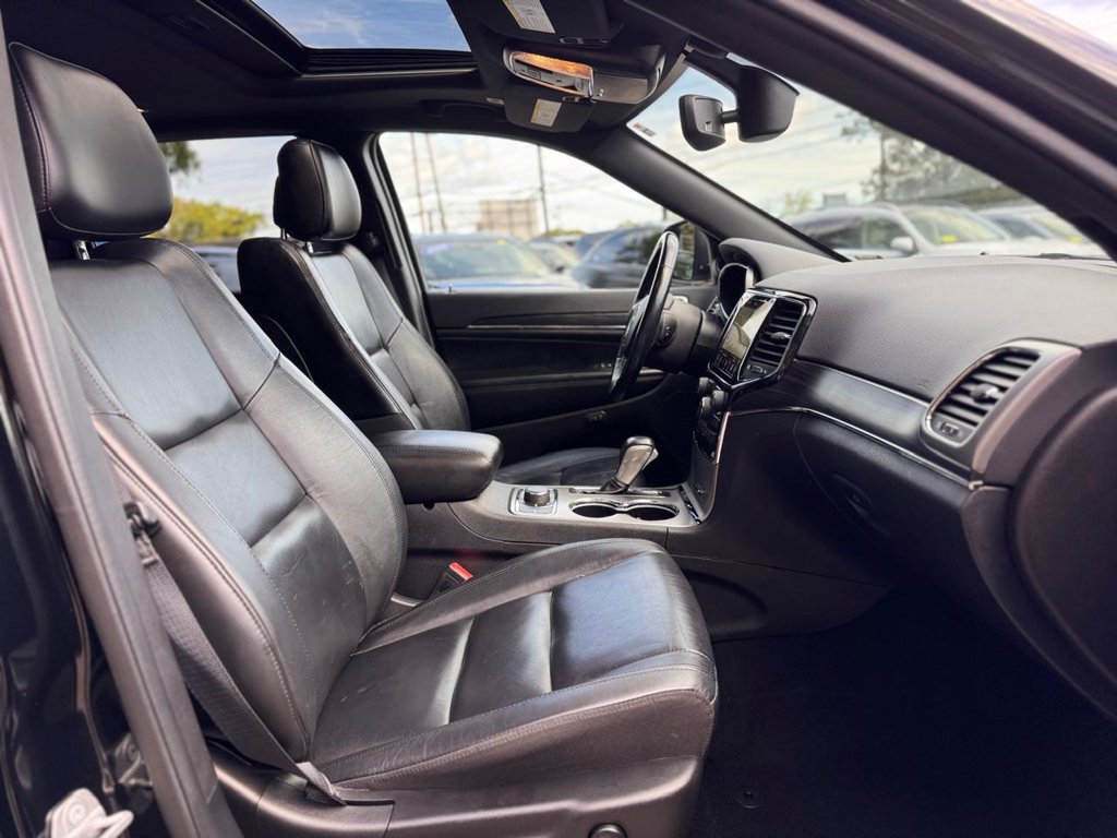 Used 2021 Jeep Grand Cherokee Limited AWD/4WD image 28