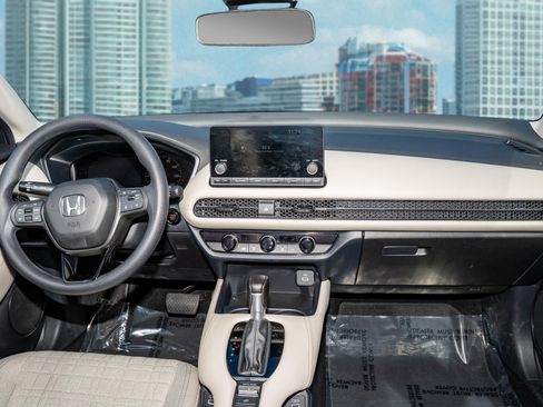 Certified 2023 Honda HR-V LX image 19