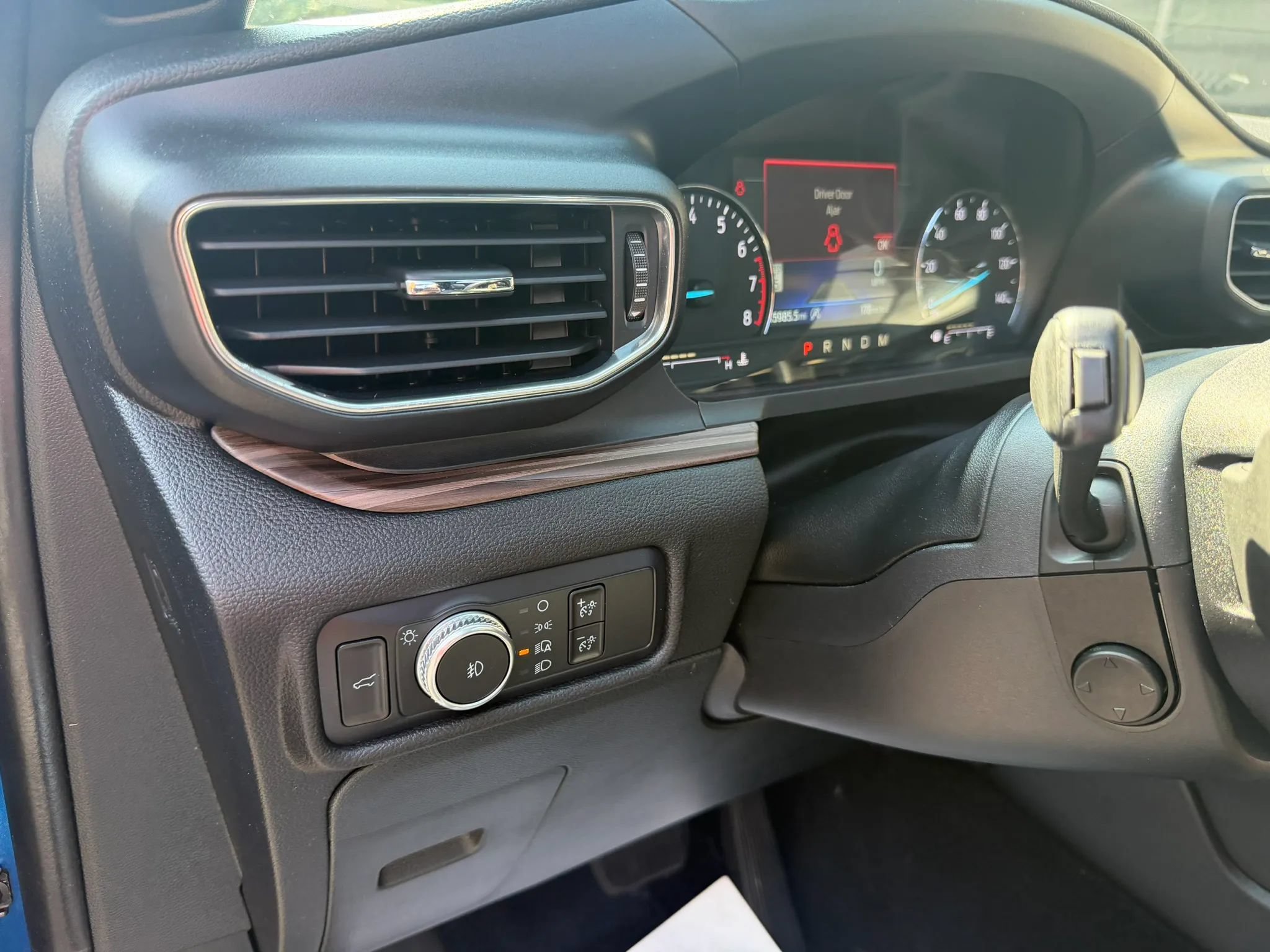 Used 2020 Ford Explorer Limited AWD/4WD image 28