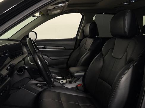 Used 2023 Kia Telluride EX w/ EX Captain's Chair Package AWD/4WD image 17