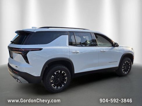 New 2026 Chevrolet Traverse Z71 w/ Enhanced Driving Package AWD/4WD image 7