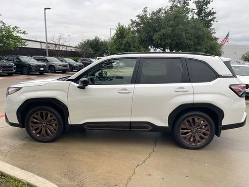 Used 2025 Subaru Forester Sport AWD/4WD image 5