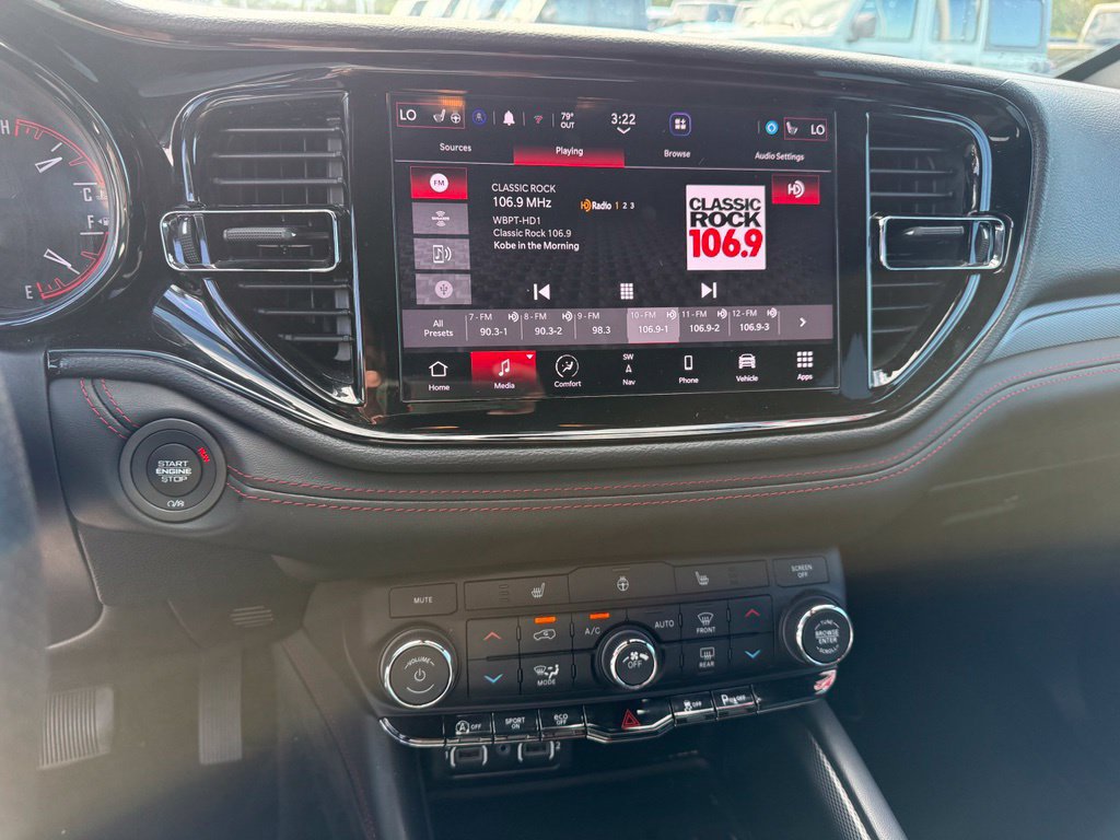 Used 2025 Dodge Durango GT AWD/4WD image 12
