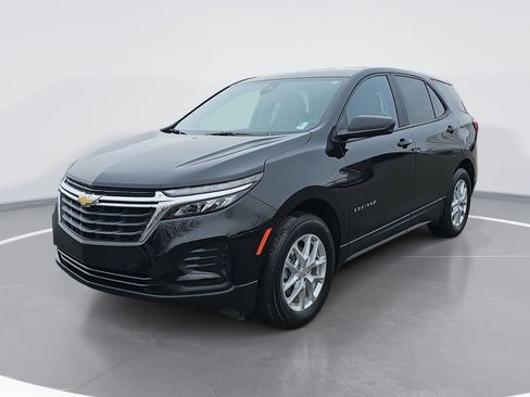 Certified 2023 Chevrolet Equinox LS w/ LS Convenience Package image 9