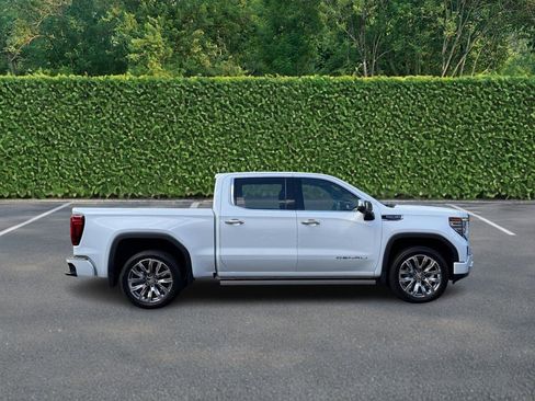 Used 2026 GMC Sierra 1500 Denali AWD/4WD image 2