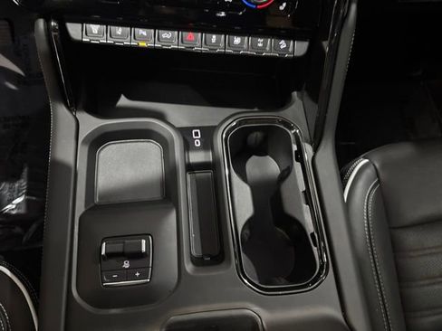 Used 2024 GMC Sierra 2500 AT4X AWD/4WD image 29
