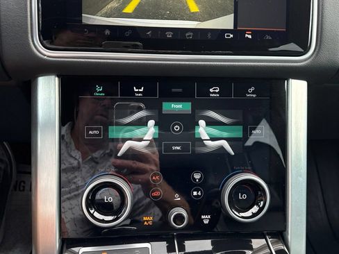 Used 2020 Land Rover Range Rover AWD/4WD image 31