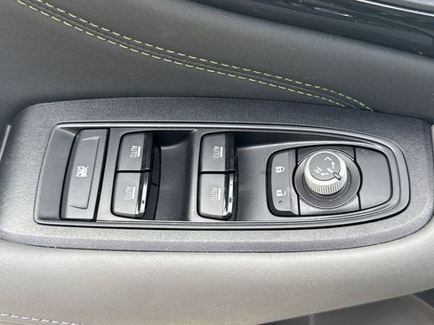 Used 2025 Subaru Outback Onyx Edition AWD/4WD image 15