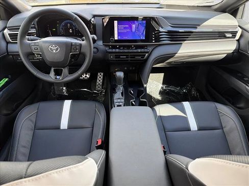 Used 2026 Toyota Camry SE image 20