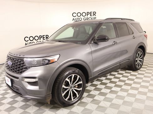 Used 2022 Ford Explorer ST-Line AWD/4WD image 11
