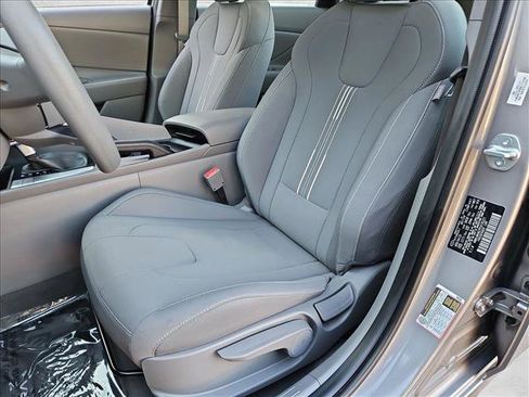 Used 2023 Hyundai Elantra SEL FWD image 15