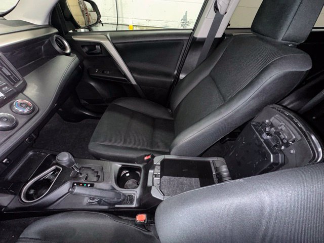 Used 2018 Toyota RAV4 LE w/ All Weather Liner Package AWD/4WD image 21
