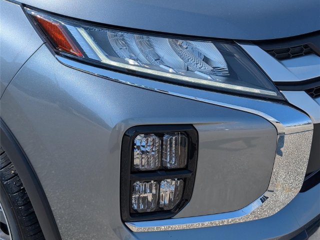 Used 2024 Mitsubishi Outlander Sport ES AWD/4WD image 5