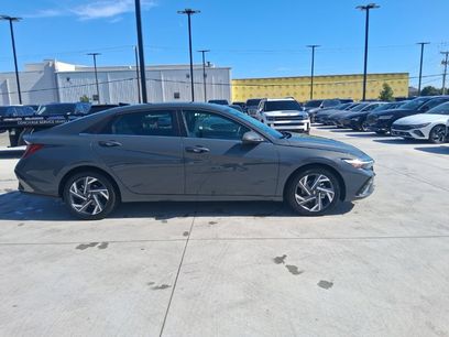 New 2025 Hyundai Elantra Limited