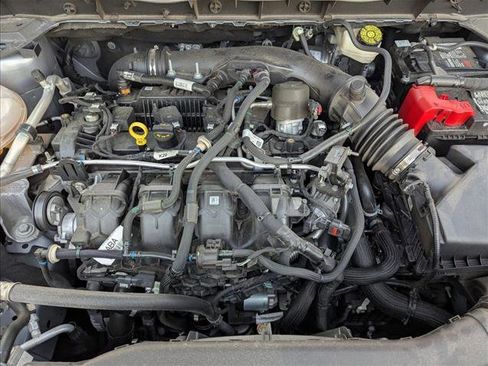 Used 2022 Ford Escape Titanium w/ Class II Trailer Tow Package image 23