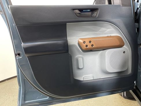 Used 2022 Ford Maverick Lariat w/ Lariat Luxury Package FWD image 19