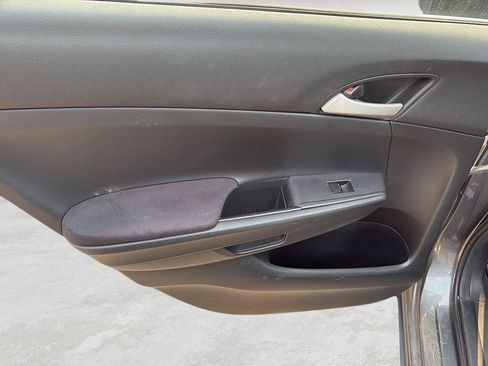 Used 2012 Honda Accord LX image 16