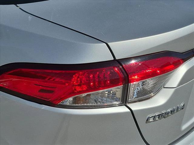 Used 2021 Toyota Corolla LE FWD image 20