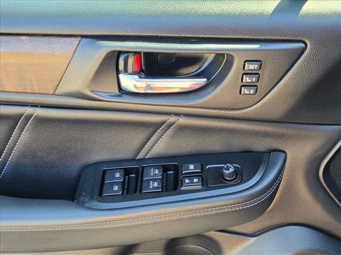 Used 2018 Subaru Outback 2.5i Limited AWD/4WD image 24