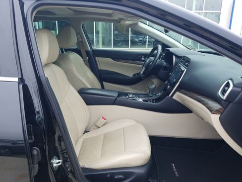 Used 2017 Nissan Maxima Platinum FWD image 17