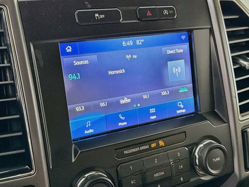 Used 2019 Ford F150 XLT w/ Equipment Group 302A Luxury AWD/4WD image 16