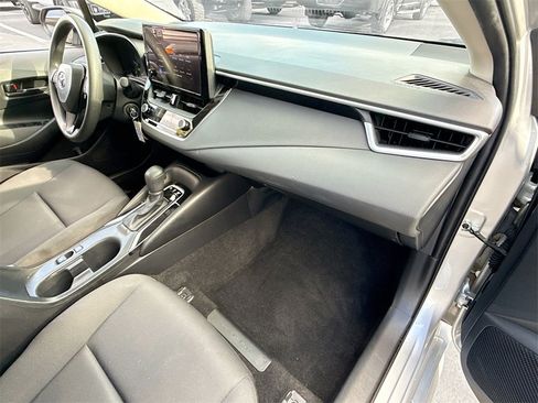 Used 2024 Toyota Corolla LE image 33