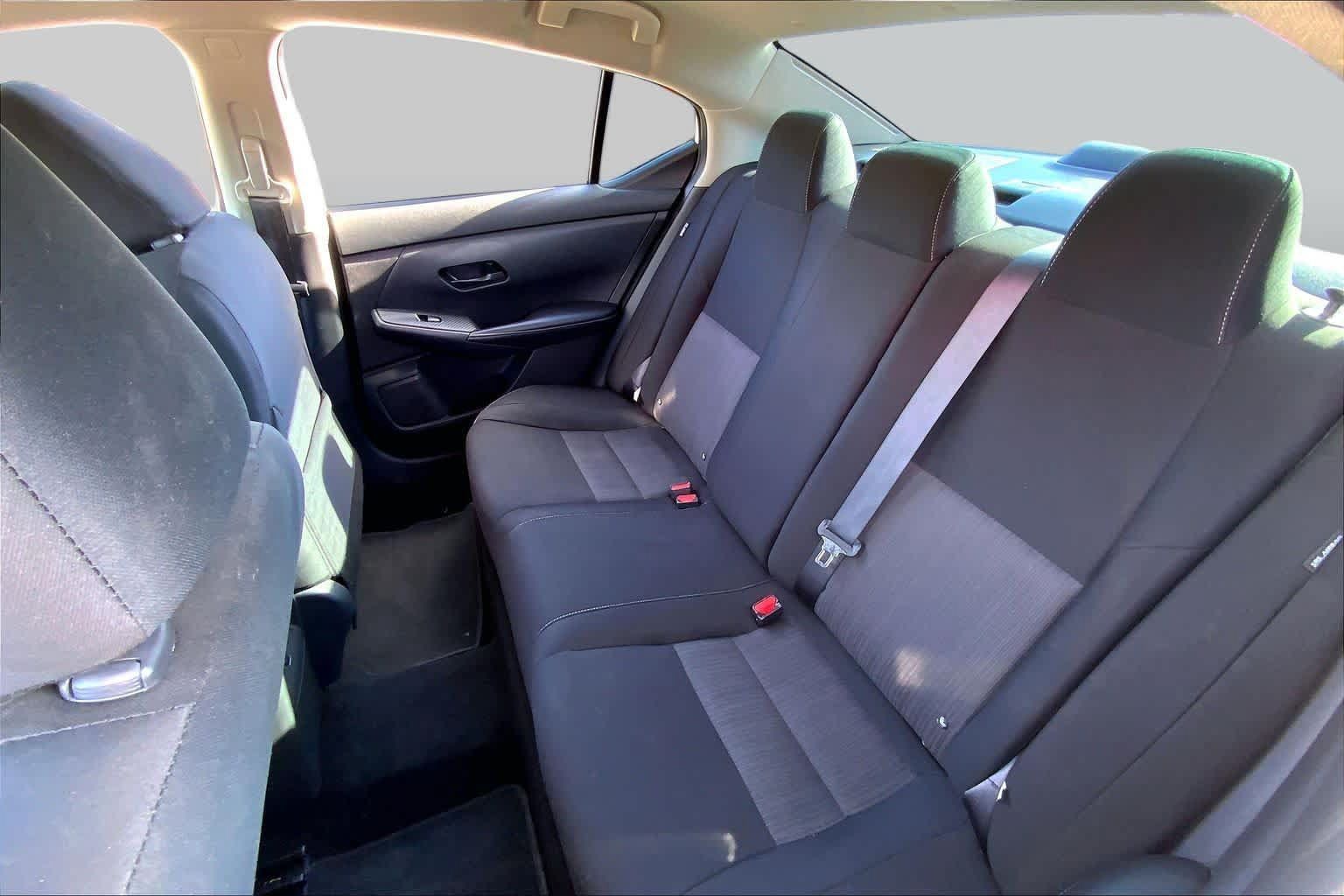 Used 2024 Nissan Sentra SV FWD image 20