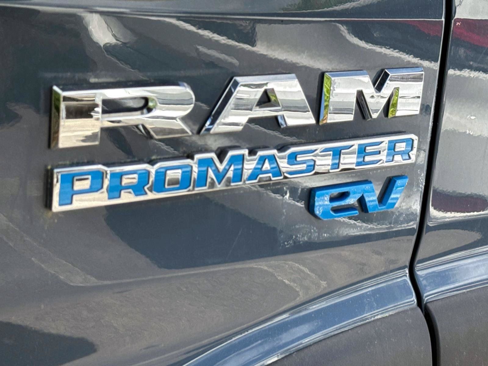 Used 2024 RAM ProMaster 3500 FWD image 2