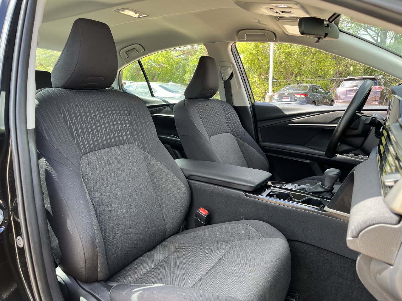 Used 2025 Toyota Camry LE FWD image 24