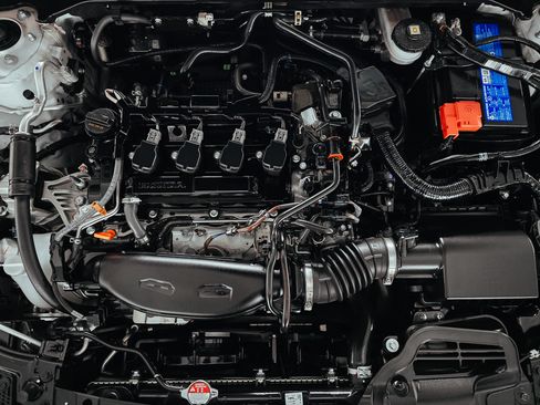 Used 2024 Honda Civic EX-L image 11