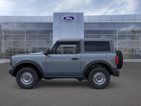 New 2025 Ford Bronco Base image 28