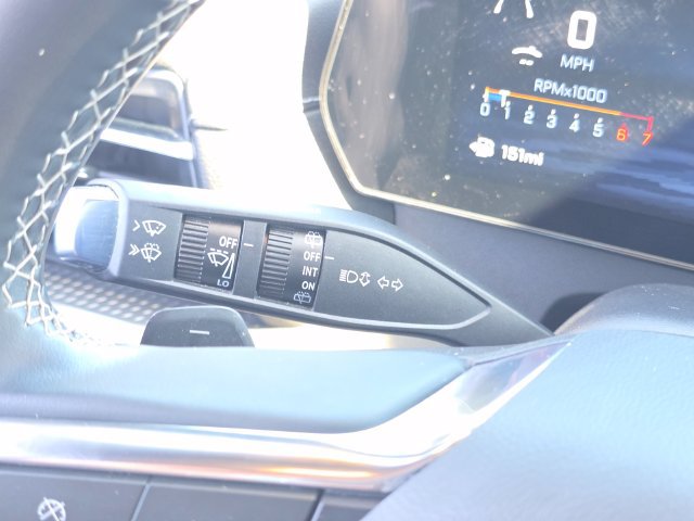Used 2026 Chevrolet Traverse LT FWD image 29