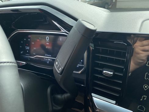 New 2025 GMC Sierra 1500 Elevation image 40