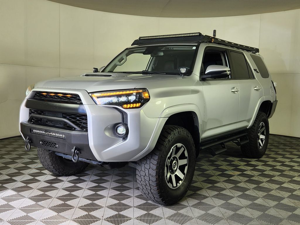 Used 2021 Toyota 4Runner TRD Off-Road Premium w/ Moonroof Package AWD/4WD image 3