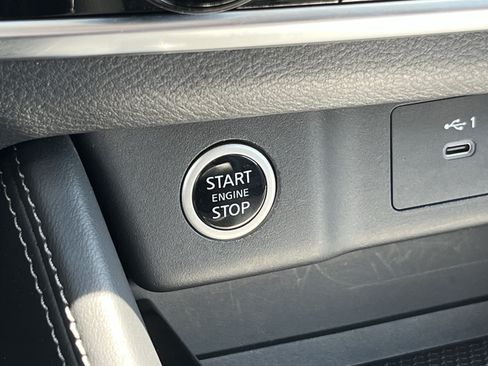 Used 2022 Nissan Rogue SL w/ SL Premium Package AWD/4WD image 36