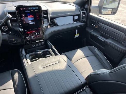 New 2027 RAM 2500 Limited AWD/4WD image 17