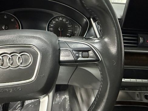 Used 2020 Audi Q5 2.0T Premium w/ Convenience Package image 16