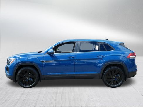 Certified 2025 Volkswagen Atlas Cross Sport SE AWD/4WD image 4