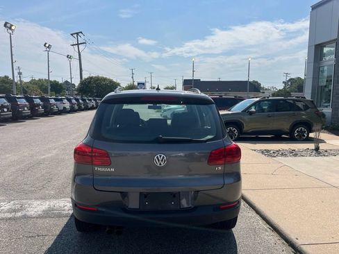 Used 2016 Volkswagen Tiguan S FWD image 5