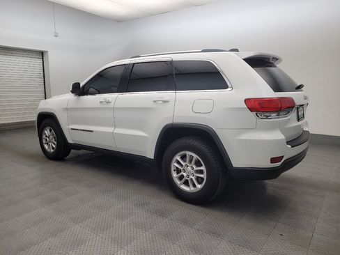 Used 2018 Jeep Grand Cherokee Laredo RWD image 3