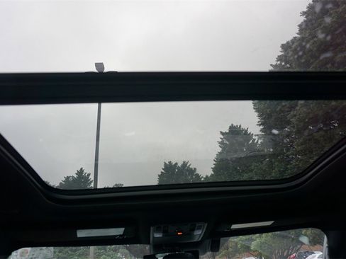 Used 2024 Toyota Tundra Platinum image 15