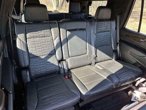 Used 2024 Cadillac Escalade Sport Platinum w/ LPO, ONYX Package image 28