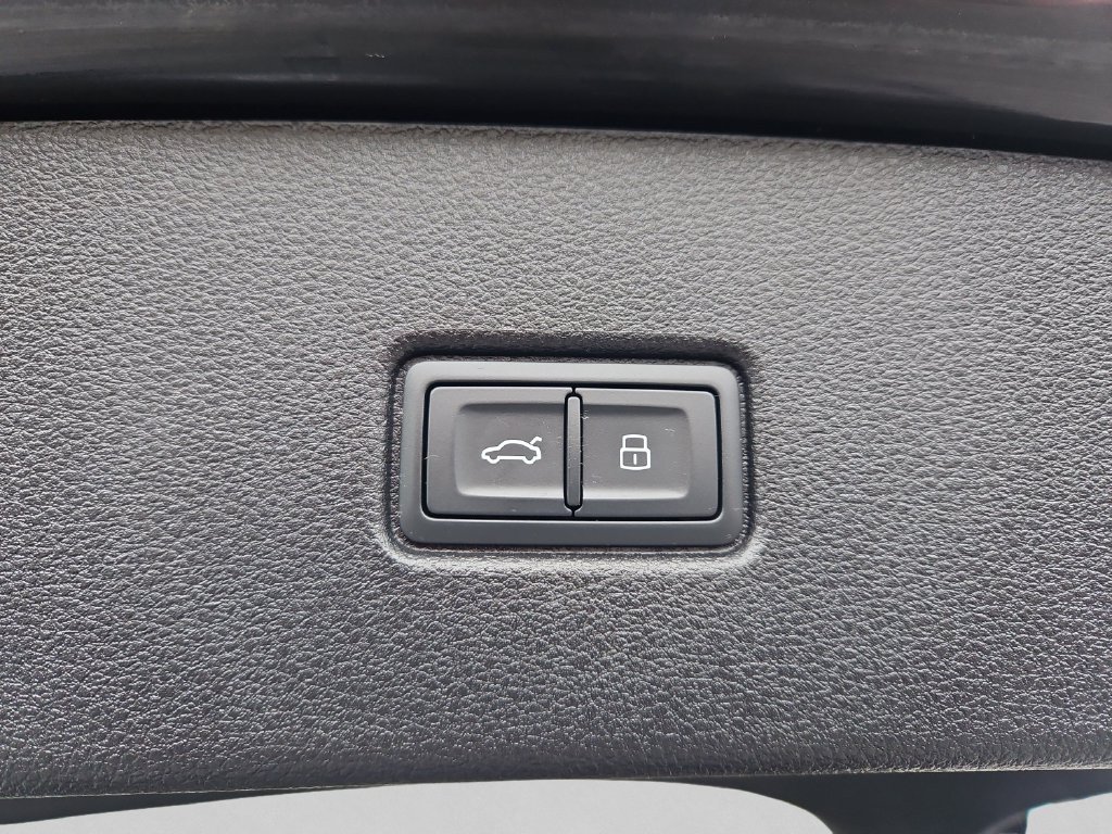Certified 2024 Audi Q5 2.0T Premium Plus AWD/4WD image 25