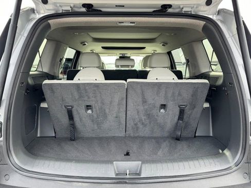 Used 2024 Hyundai Santa Fe Limited image 6