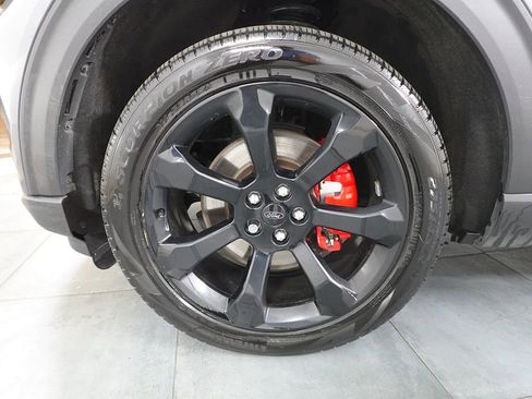 Used 2024 Ford Explorer ST w/ Technology Package image 37